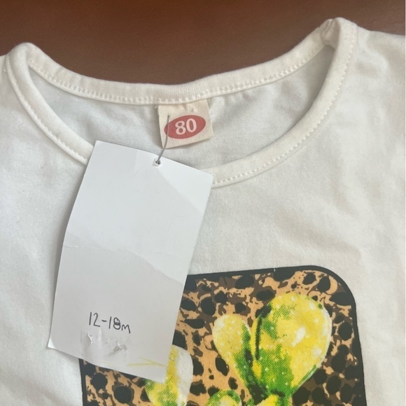 Two Piece Set Baby Girl Leopard Distressed
Denim Shorts and Tee Set Sz 12-18 NWT - Picture 5 of 7